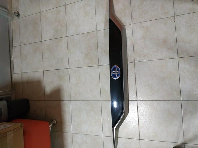 Накладка двері багажника Toyota 7680142240 ціна, від 50.00 USD