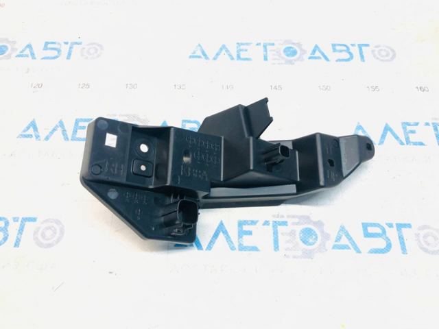 Купити KB8A50C12 Mazda Кронштейн бампера переднього, правий
