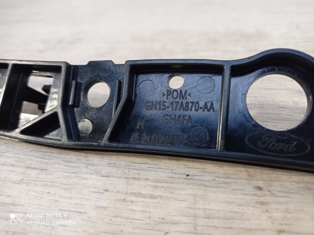 Кріплення бампера Ford GN1517A870AA ціна, від 5.08 USD