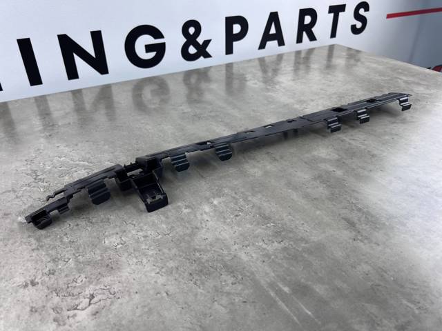 32136221 Volvo 