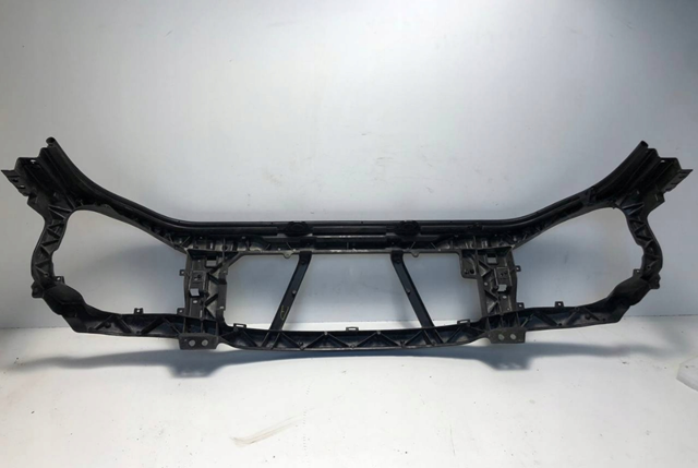 Панель передня Land Rover LR043772 ціна, від 544.67 USD
