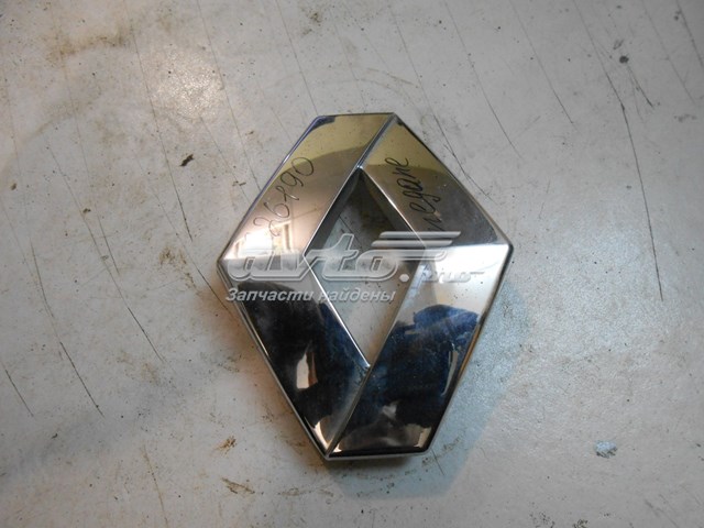 Емблема кришки багажника, фірмовий значок Renault Fluence (B3) (Рено Флюенс)