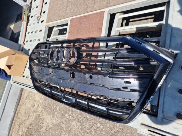 Облицювання радіатора VAG 4N0853651LVMZ ціна, від 421.82 USD