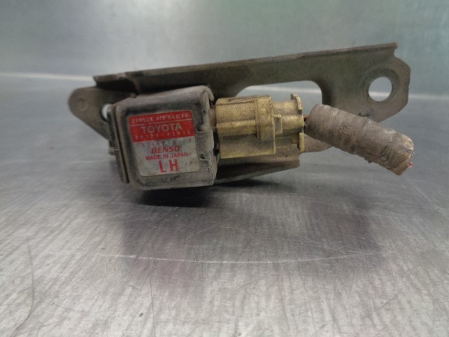 Датчик Ейрбег передній Toyota 8917442030 ціна, від 8.45 USD