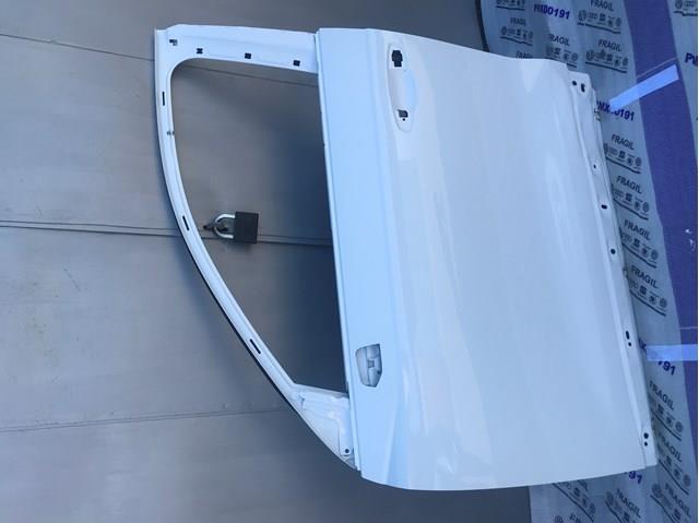  Двері передні ліві Audi Q3 