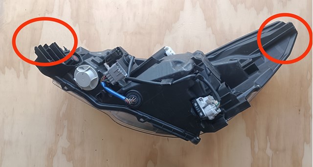 Фара комбінована, передня Subaru 84002SJ160