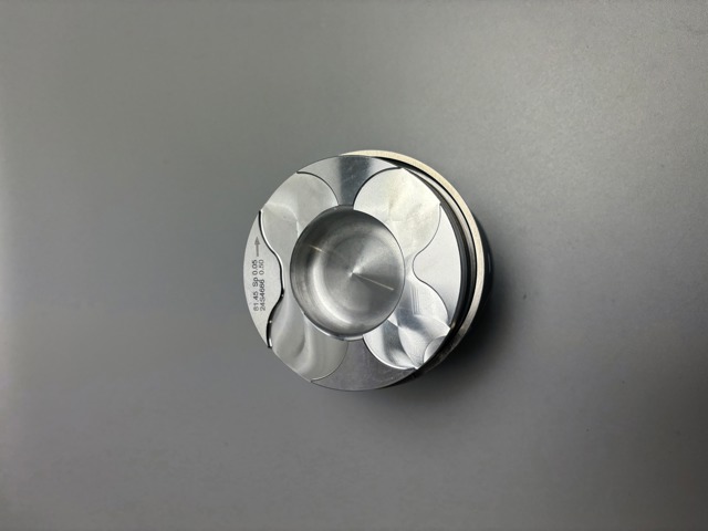 037PI00151000 Mahle Original Поршень в зборі