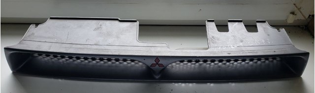 MR478163 Mitsubishi Решітка радіатора