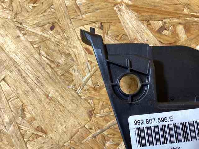  Porsche 992807596E ціна, від 124.31 USD