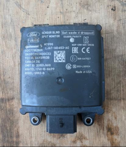 Датчик контролю мертвої зони, задній Ford LB5Z14C689C