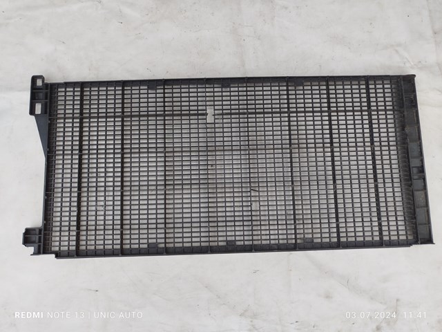 Купити 622549226R Renault (RVI) Решітка радіатора кондиціонера