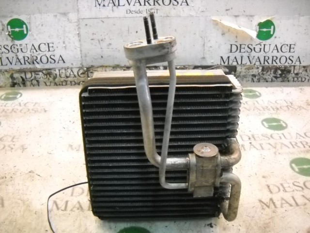 Охолоджувач повітря на KIA Carens I FJ