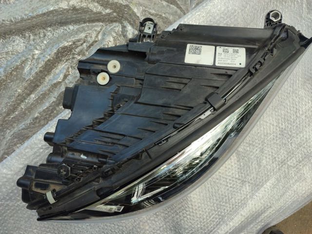  Mercedes A2239064604