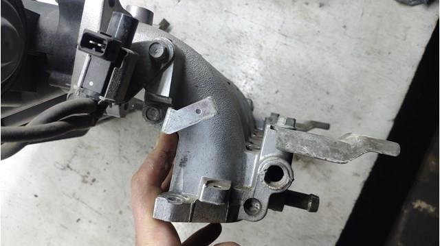 Купити 1542A080 Mitsubishi Впускний колектор