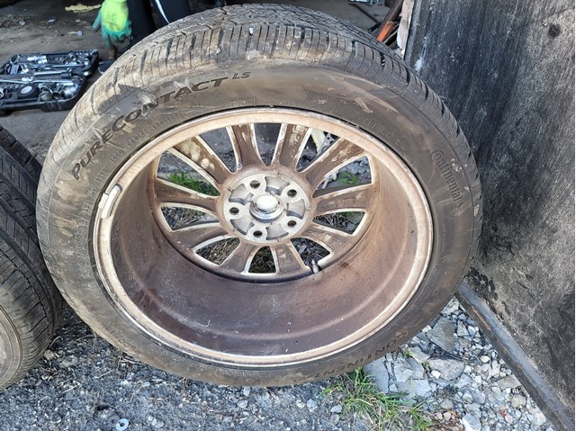 Купити 107689100B Tesla 