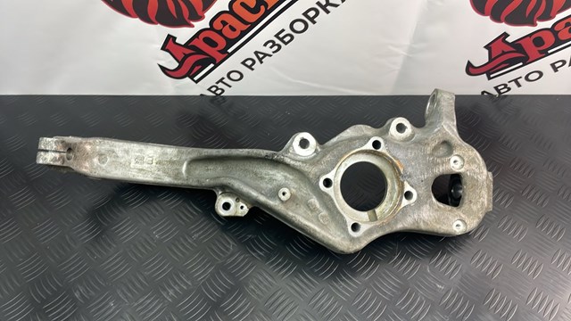 Купити LR138443 Land Rover Цапфа поворотного кулака