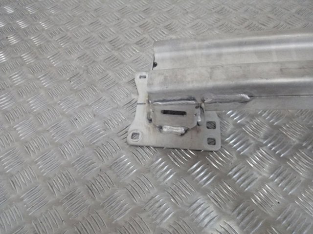 Купити BJ3217906AD Land Rover 