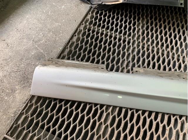 51718209756 BMW 