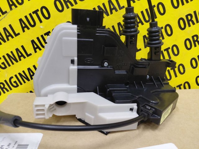 Купити 813202W010QQH Hyundai/Kia Замок дверки правої передньої