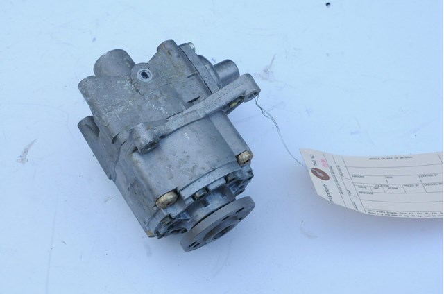 Насос гідропідсилювача керма Mercedes A0024661601