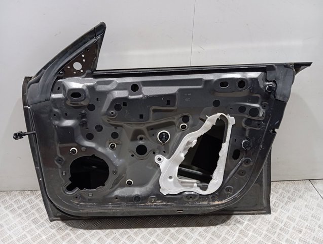 Двері праві передні 9822028580 Peugeot/Citroen
