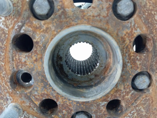 Купити 2207732 Ford Цапфа поворотна ліва