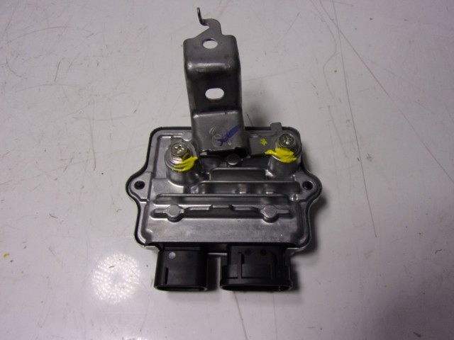 Купити 8957110010 Toyota Модуль керування (ЕБУ) паливним насосом