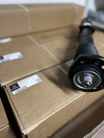 Стойка амортизатора передняя Mercedes A9073201102 ціна, від 57.55 USD