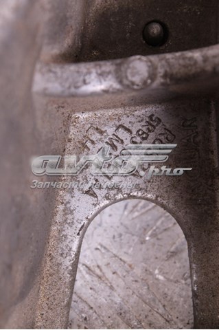 Кронштейн подушки (опори) двигуна, лівої Jaguar C2P5731 ціна, від 31.59 USD