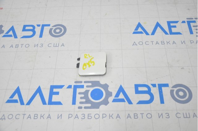 KB8A50EL1BB Mazda Заглушка бампера буксирувального гака, задня