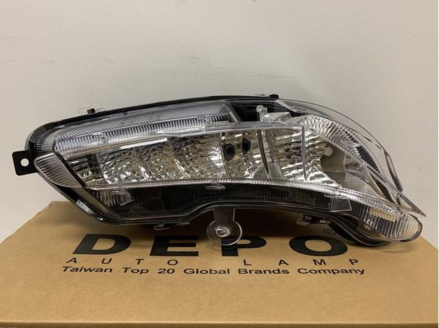Вказівник повороту правий 8143006040 Toyota