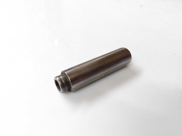 8147106 Kolbenschmidt Напрямна клапана