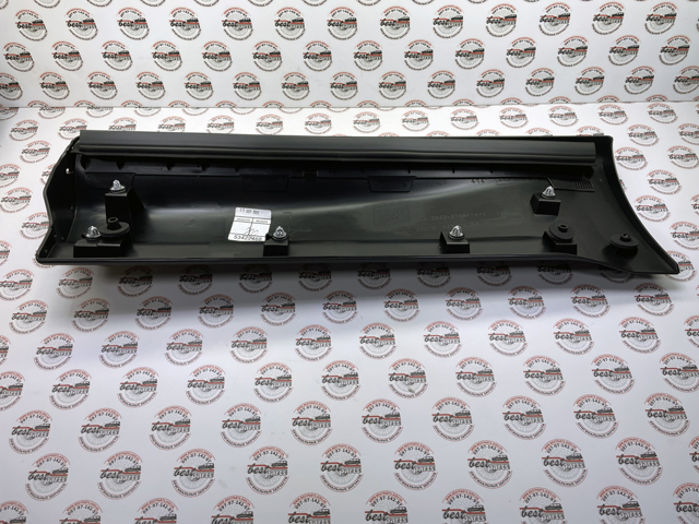 Купити LR125993 Land Rover Молдинг задніх лівих дверей, нижній