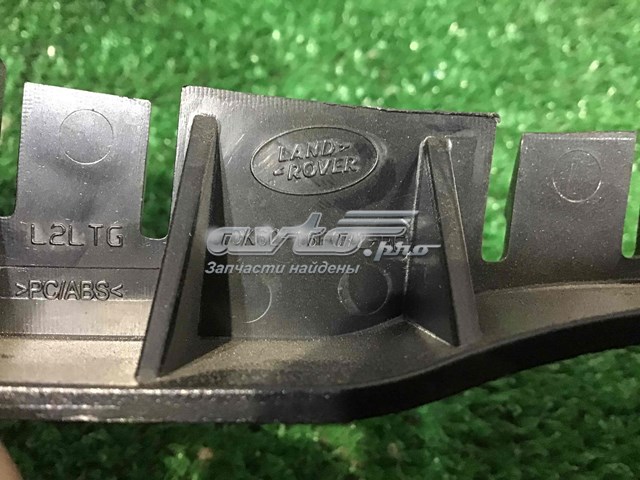 LR076776 Land Rover Кронштейн бампера переднього, правий