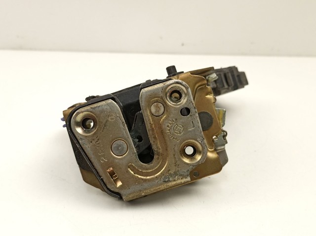 Замок задньої двері, лівої Subaru 61034SA011 ціна, від 11.40 USD
