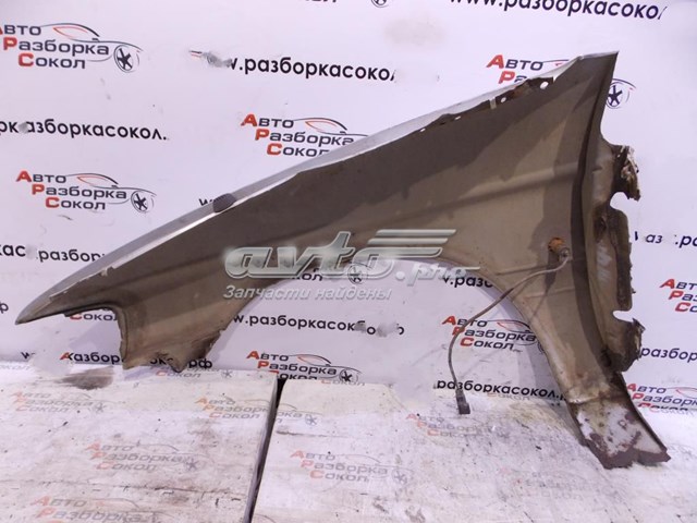 2530312 Elit Крило переднє праве