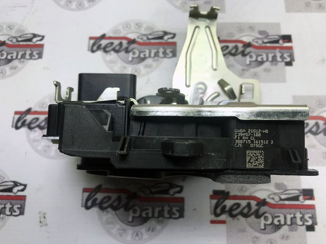 Замок передніх пасажирських дверей Land Rover LR070437 ціна, від 87.98 USD