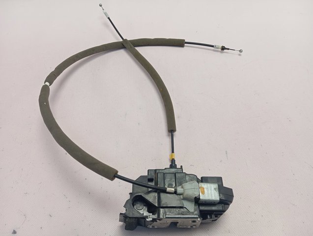 Купити 805004EA2A Renault (RVI) Замок дверки правої передньої