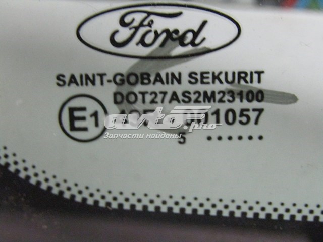 1302110 Ford скло-кватирка двері, передній, правій