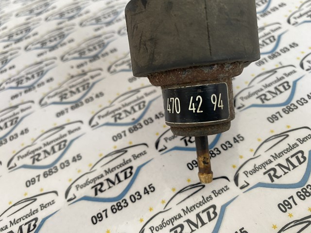  Mercedes A2214704294