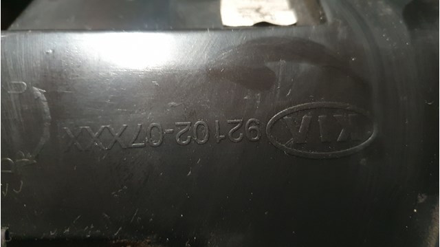 Фара правая Hyundai/Kia 9210207XXX ціна, від 51.02 USD