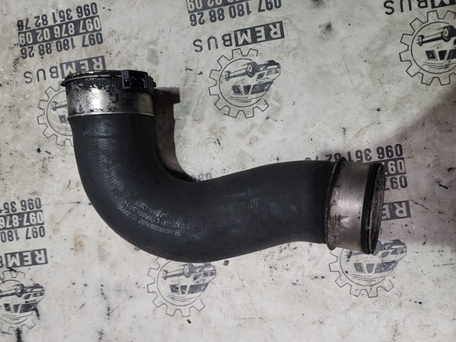 Шланг/патрубок интеркуллера Mercedes A6395283682 ціна, від 43.93 USD