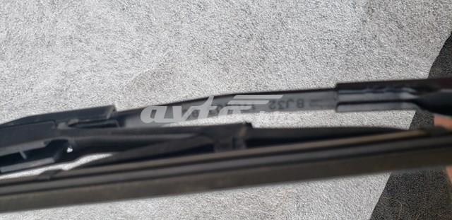 Важіль-поводок склоочисника заднього скла LR043869 Land Rover