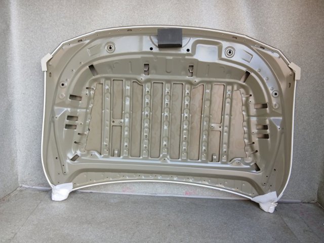 Капот Mazda VAY05231XB ціна, від 304.03 USD