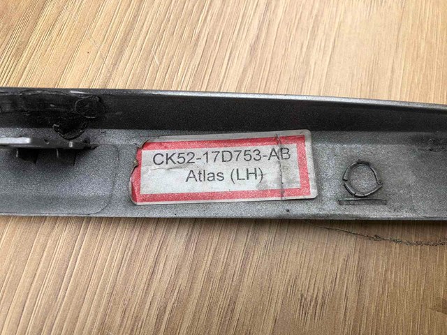CK5217D753AB Land Rover Молдинг заднього бампера, лівий