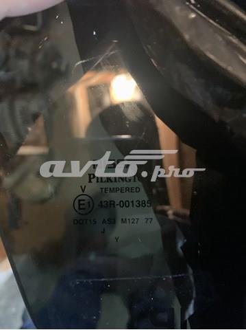 Купити 823005AA0A Nissan/Infiniti Скло задніх дверей, правих