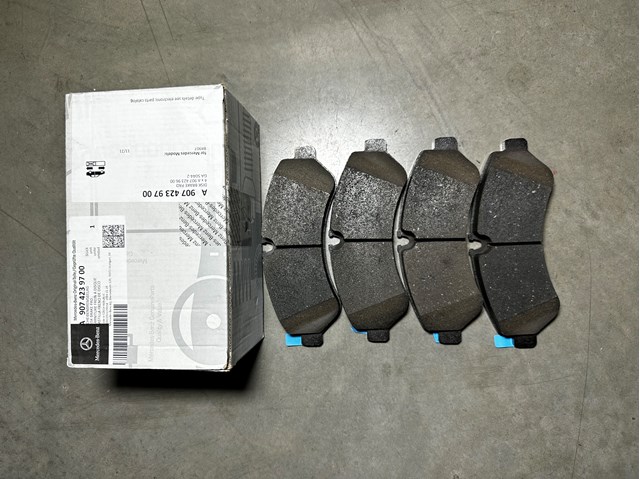 Задні гальмівні колодки Mercedes A9074239700 ціна, від 93.21 USD