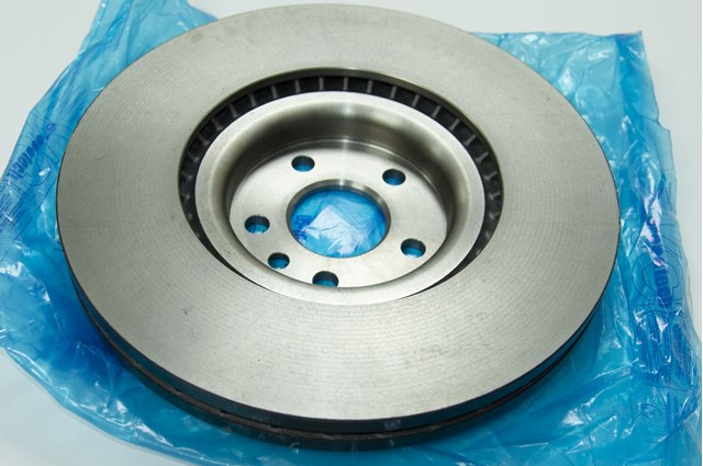 Диск переднього гальма Land Rover LR083647 ціна, від 122.50 USD
