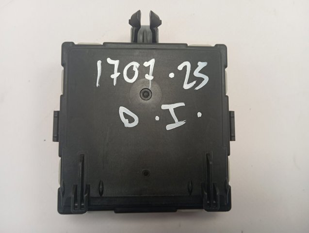  Mercedes A1779005109