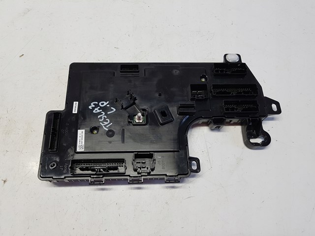  Tesla 110034000H ціна, від 38.00 USD
